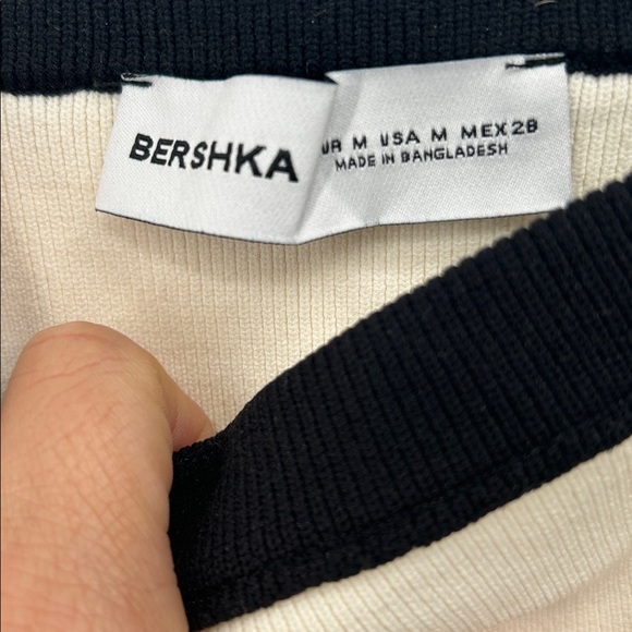 Bershka Cream and Black Knit Top Strappy Cut-Out Top  Contrast Straps Sz M - Picture 2 of 7